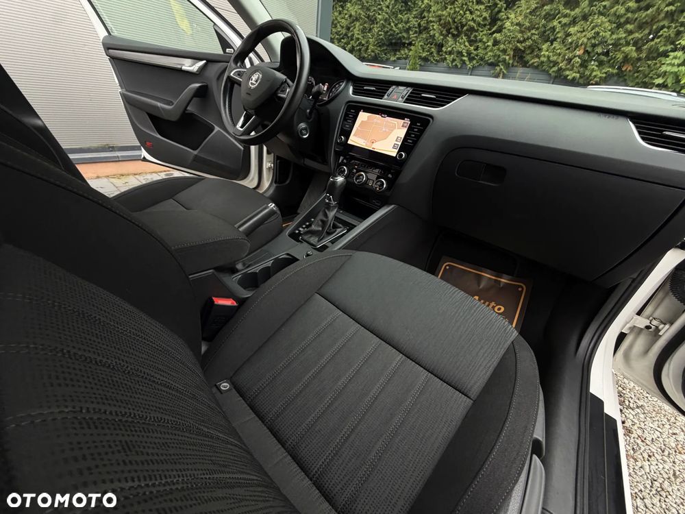 Skoda Octavia 2.0 TDI DSG Style - 15