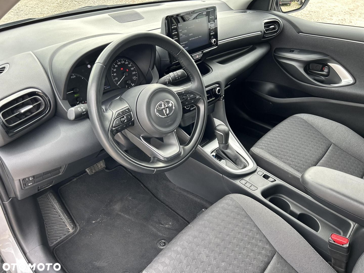 Toyota Yaris - 9