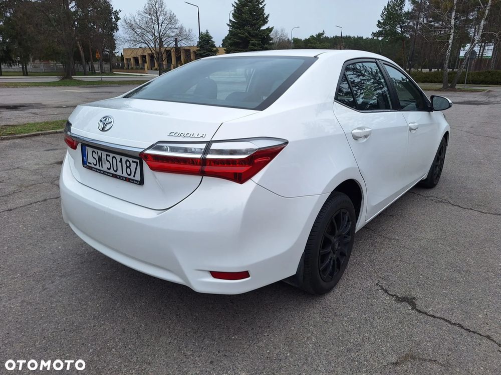 Toyota Corolla 1.4 D-4D Premium - 8