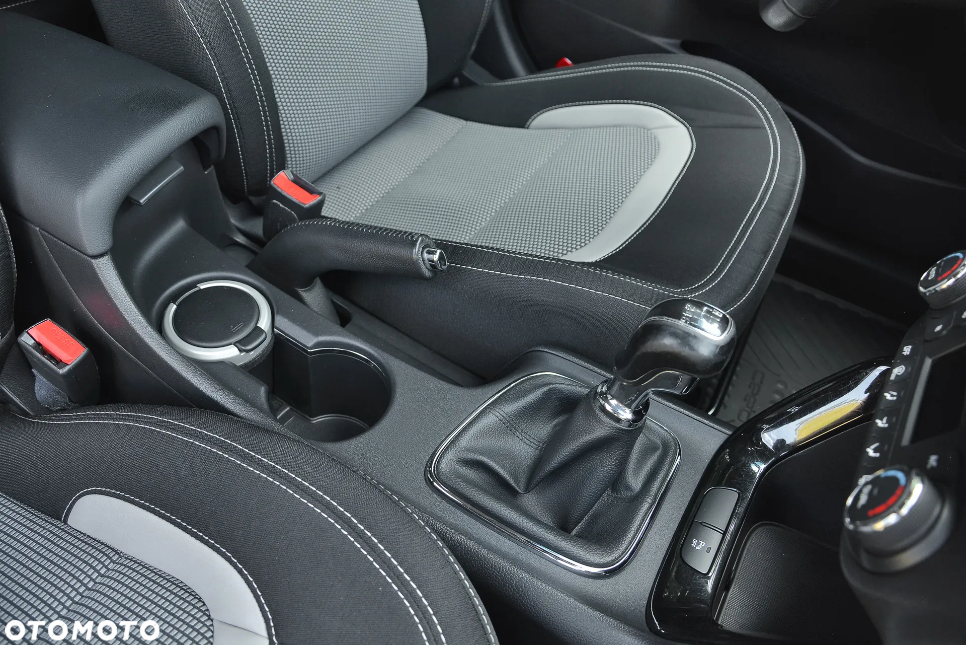 Kia Ceed Cee'd 1.6 GDI Business Line - 23