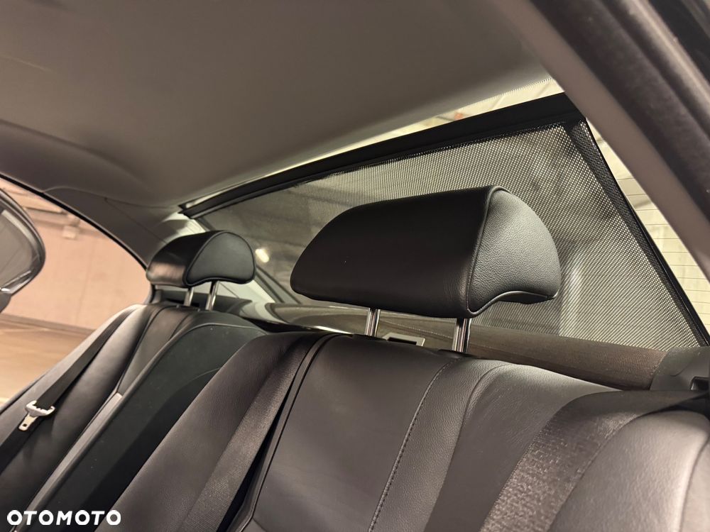 BMW Seria 7 730d - 28