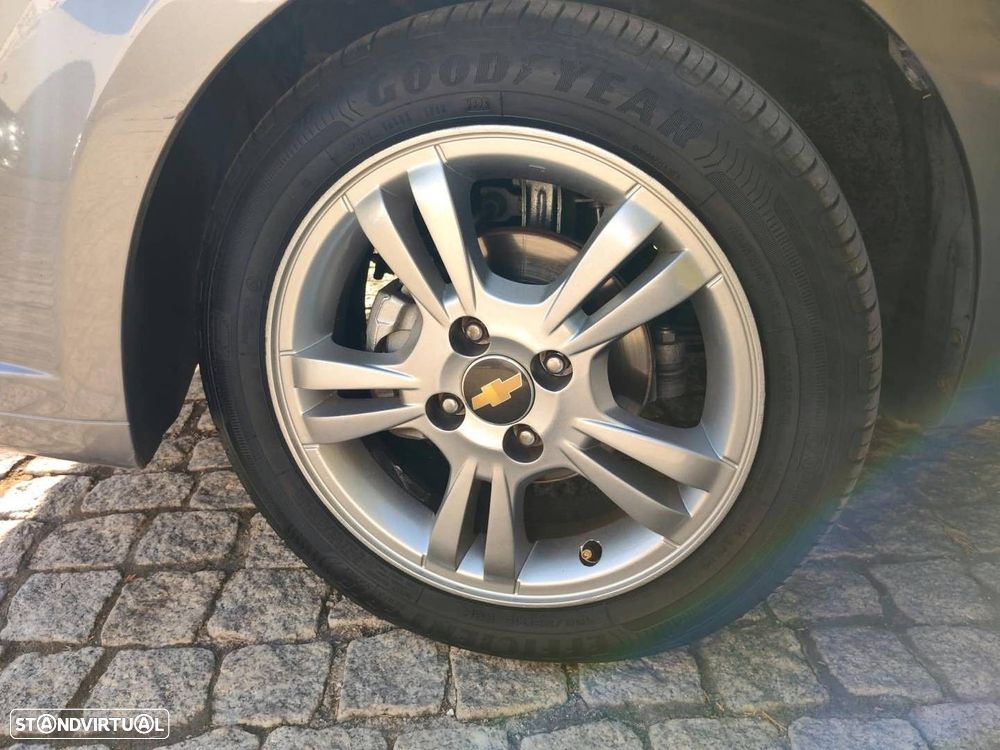 Chevrolet Aveo 1.2 LS Bi-Fuel - 19