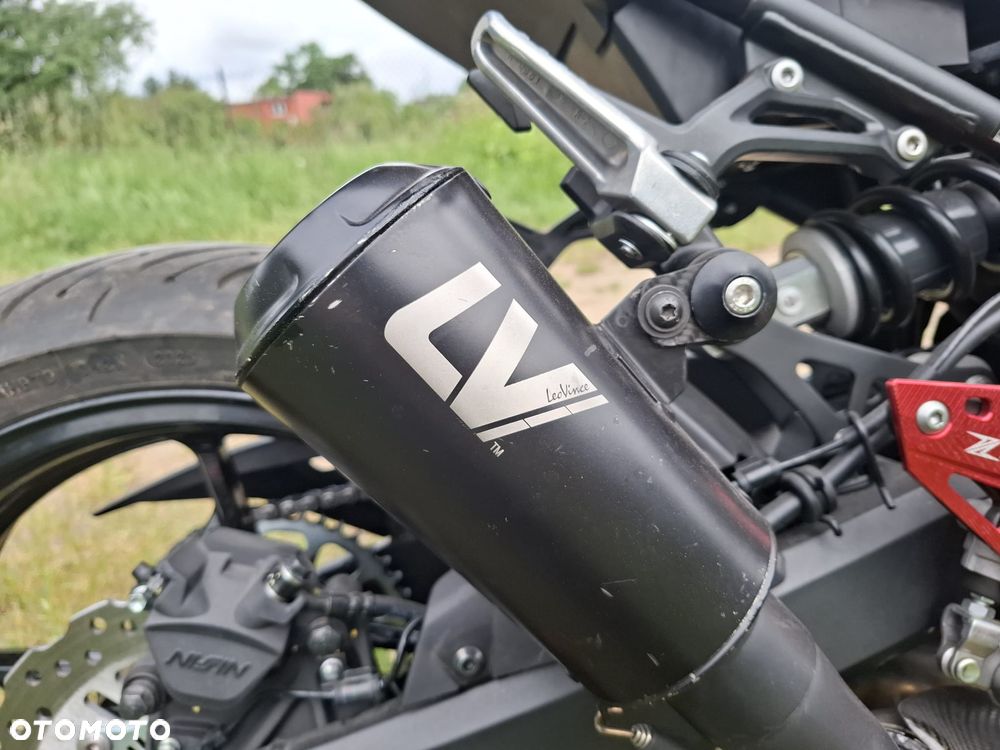 Kawasaki Z 900 - 13
