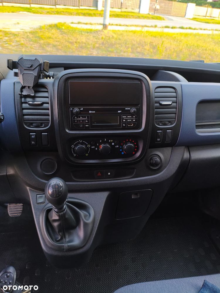 Opel Vivaro - 15
