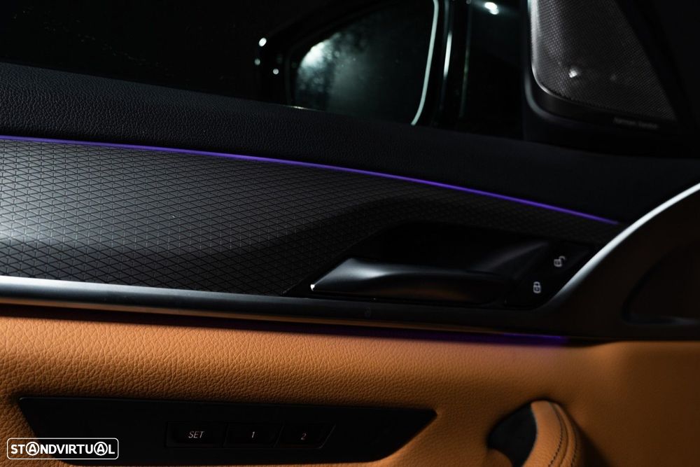 BMW 530 e iPerformance Pack M - 24