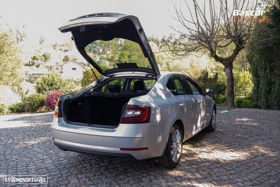 Skoda Octavia 1.6 TDI Style - 12