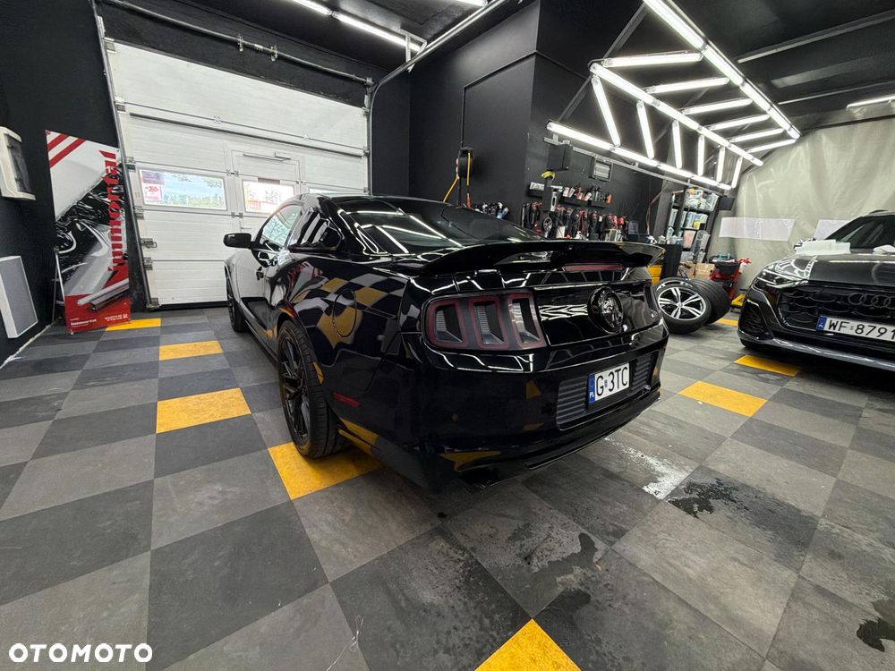 Ford Mustang 3.7 V6 Premium - 35
