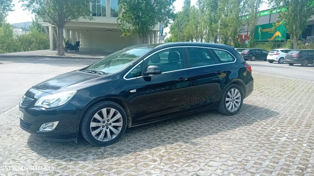Opel Astra Sports Tourer - 3
