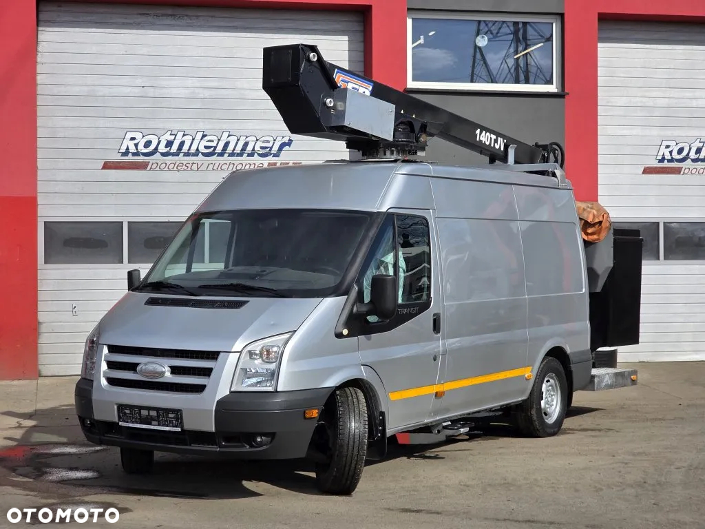 Ford Transit Van - 4
