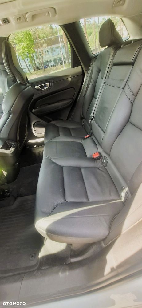 Volvo XC 60 D5 AWD Inscription - 8