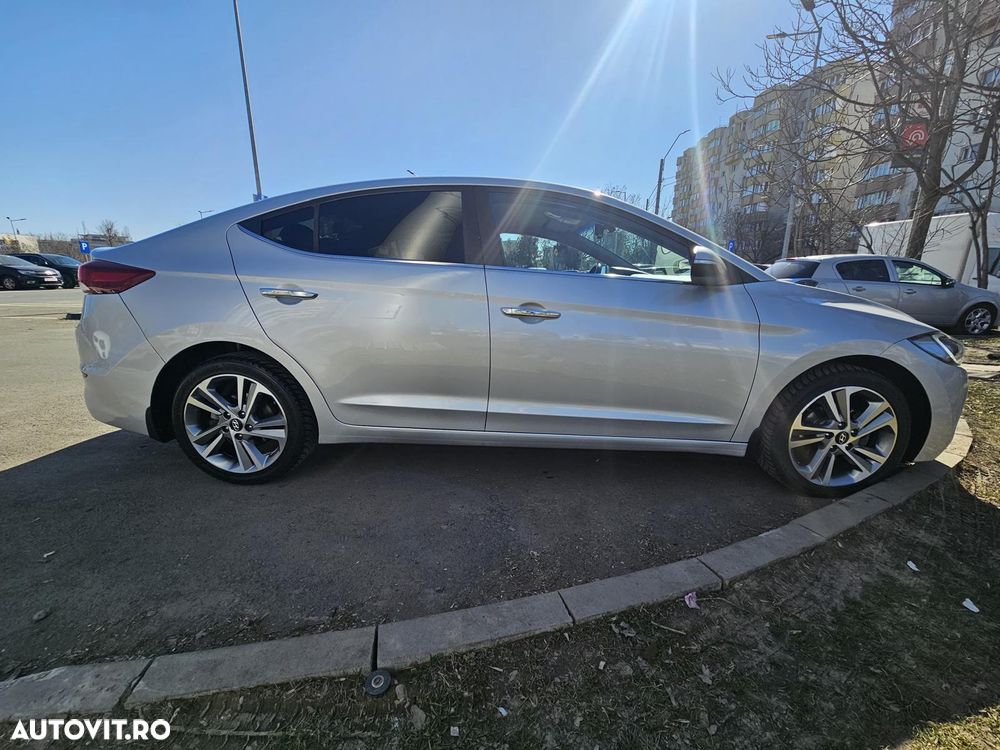 Hyundai Elantra 1.6 CRDI Highway - 4