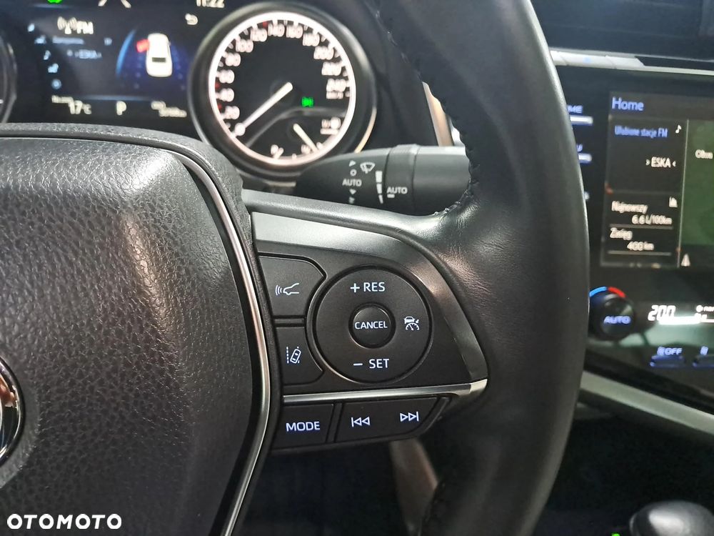 Toyota Camry 2.5 Hybrid Executive CVT - 21