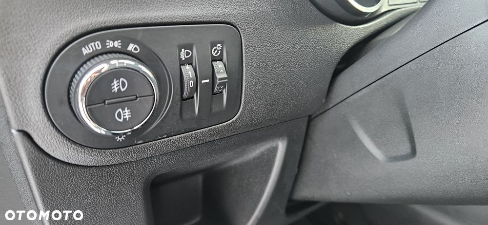 Opel Crossland X 1.2 Start/Stop Design Line - 28