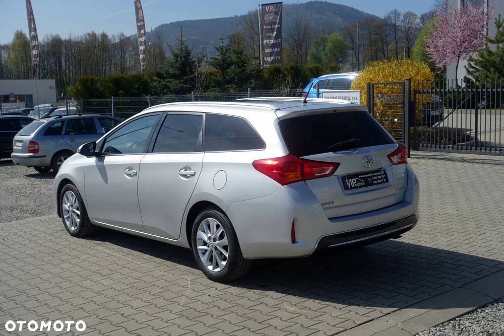 Toyota Auris 1.4 D-4D - 7