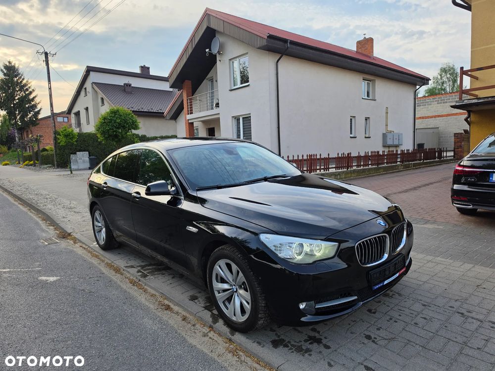 BMW 5GT - 2
