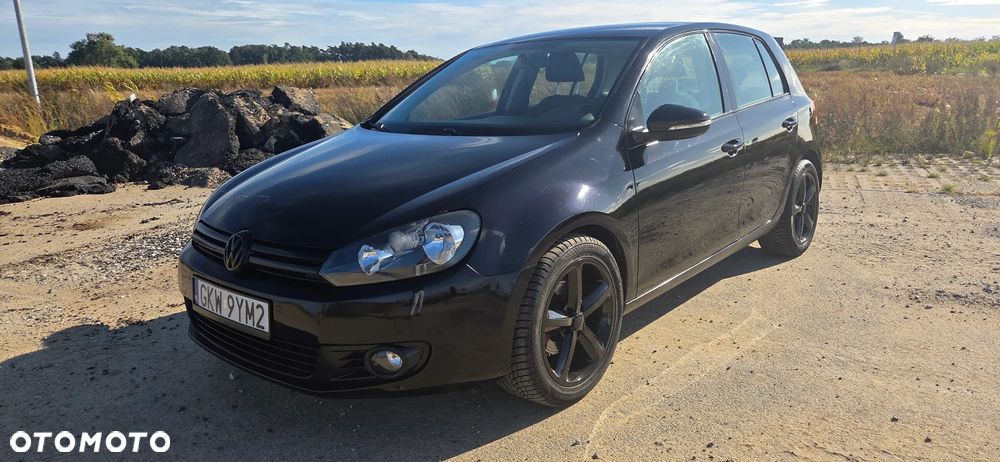 Volkswagen Golf - 1