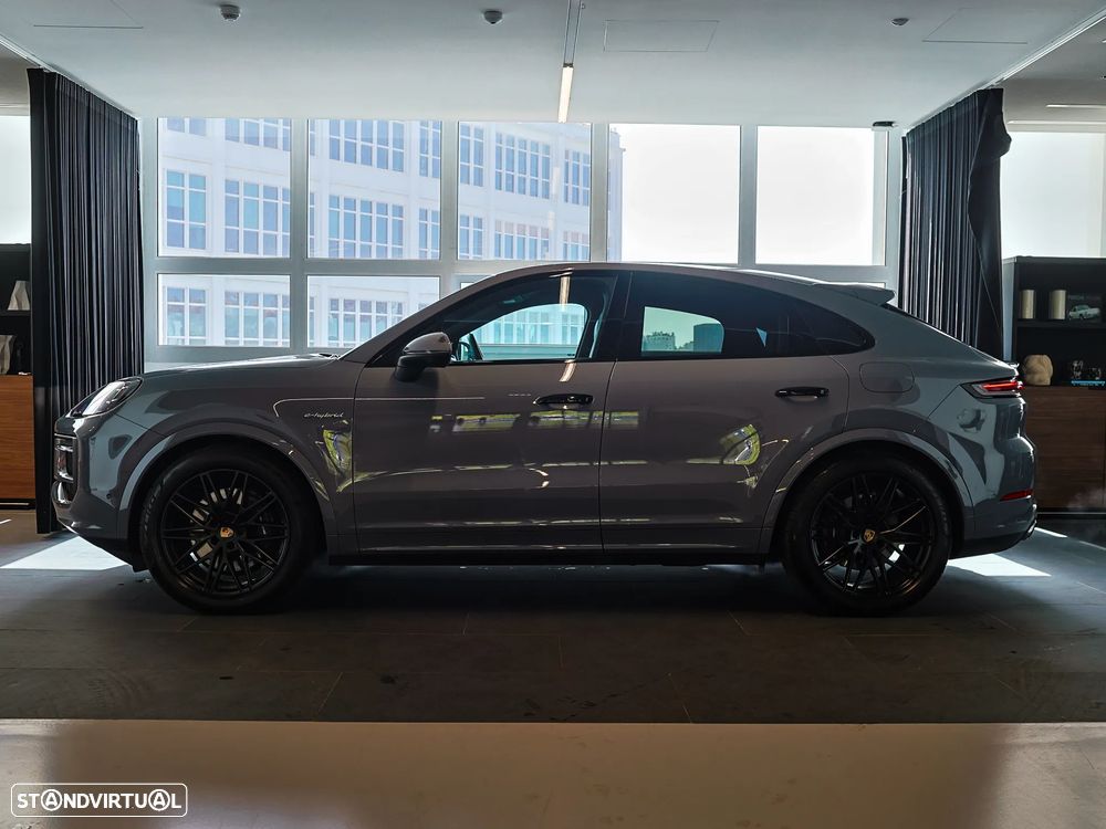 Porsche Cayenne Coupé E-Hybrid - 8