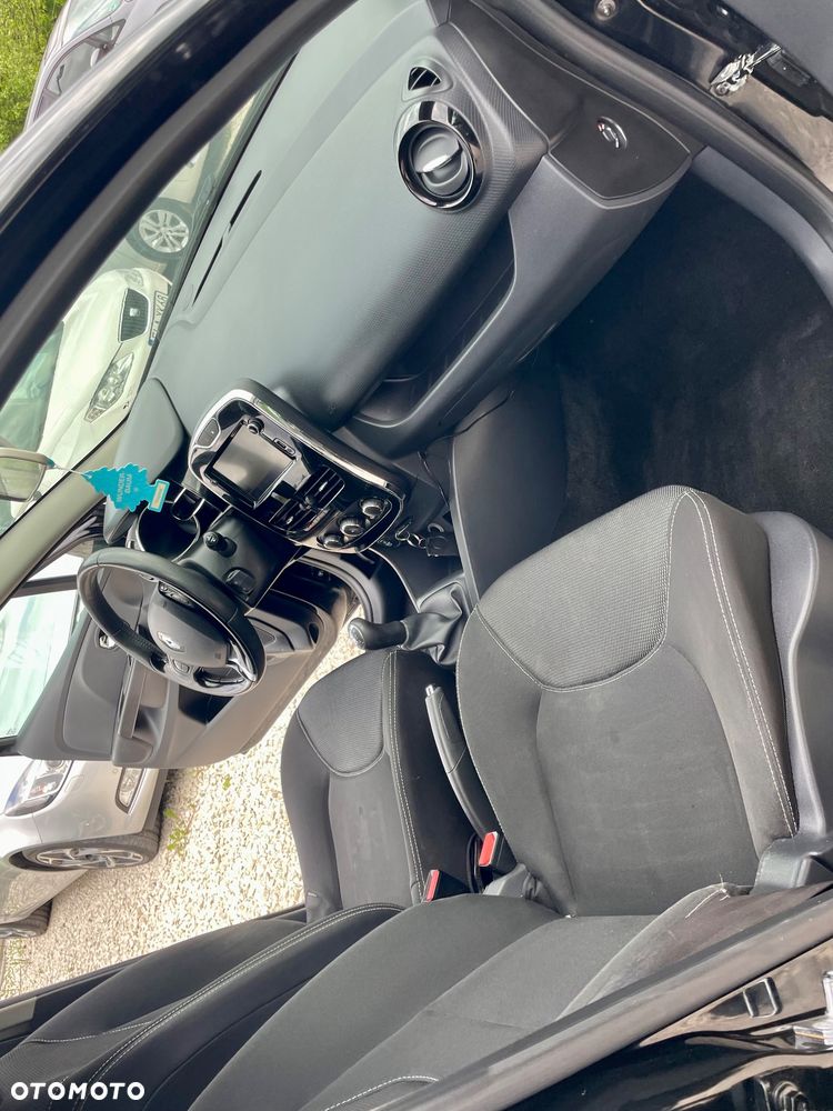 Renault Clio TCe 90 Luxe - 35