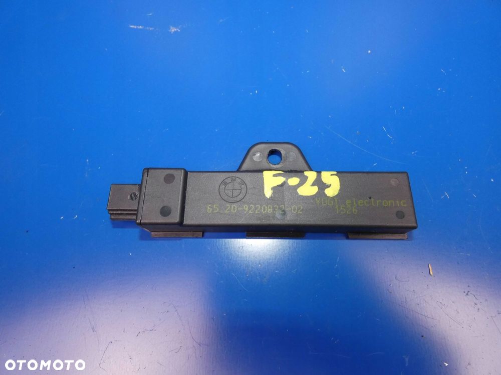 BMW X3 F25 X4 F26 WZMACNIACZ ANTENY RADIA - 1