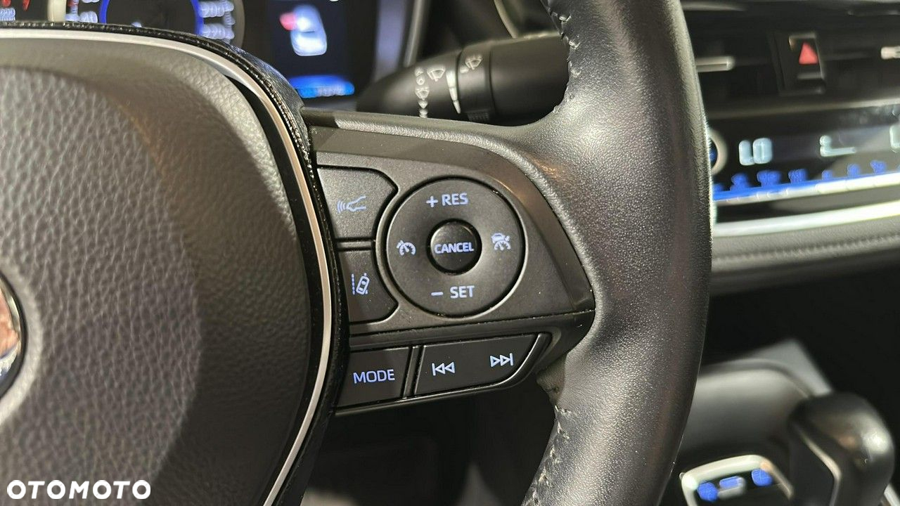 Toyota Corolla - 22