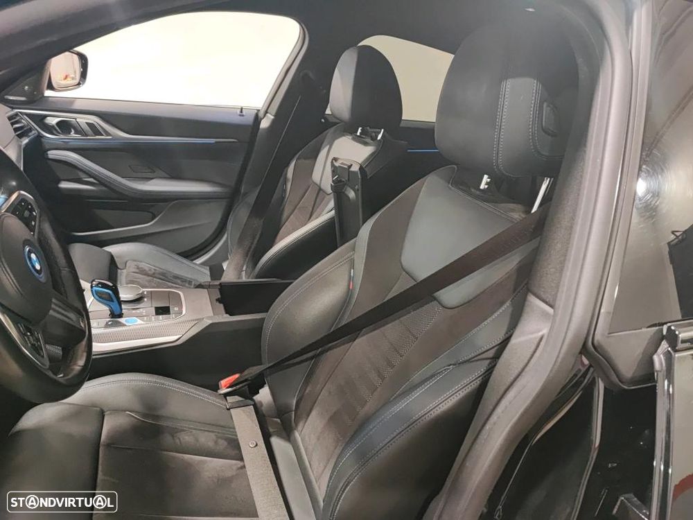 BMW i4 eDrive40 Desportiva M - 7