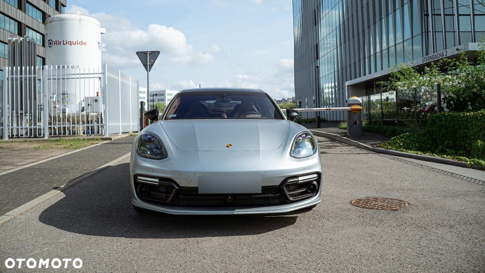 Porsche Panamera - 7