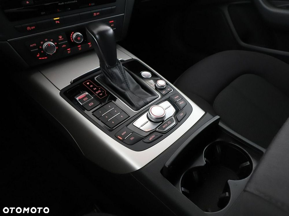 Audi A6 Avant 2.0 TDI Ultra S tronic - 30