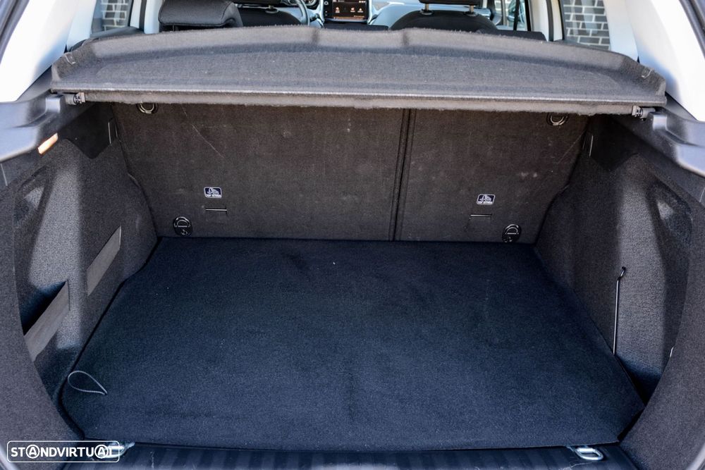 Peugeot 2008 1.5 BlueHDi Signature - 31