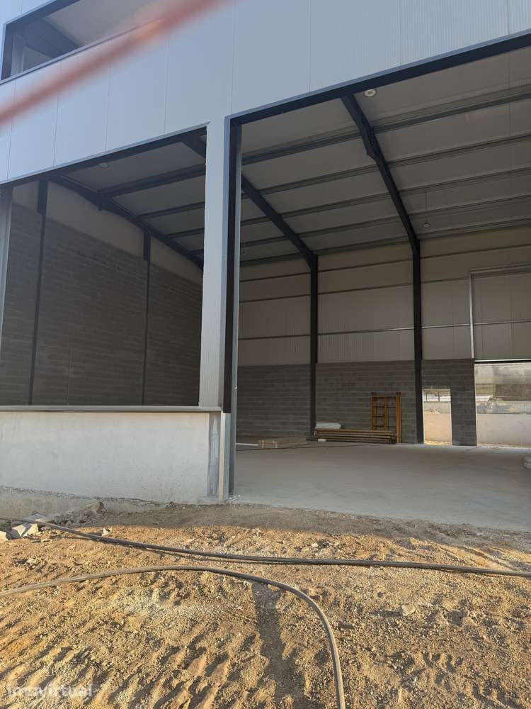 Armazém novo - Área potencial: até 400m2 - saída A11 Caíde de Rei - Grande imagem: 5/13
