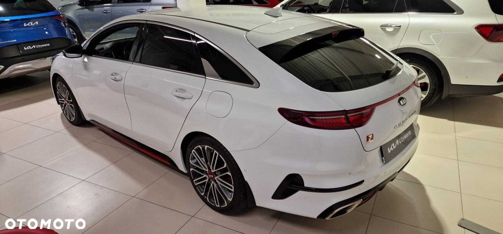 Kia ProCeed 1.6 T-GDI GT DCT - 3