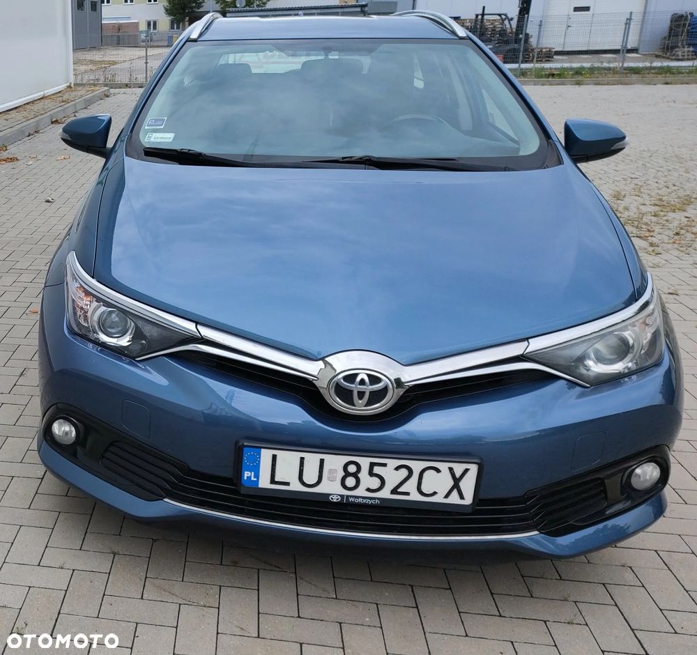 Toyota Auris - 4
