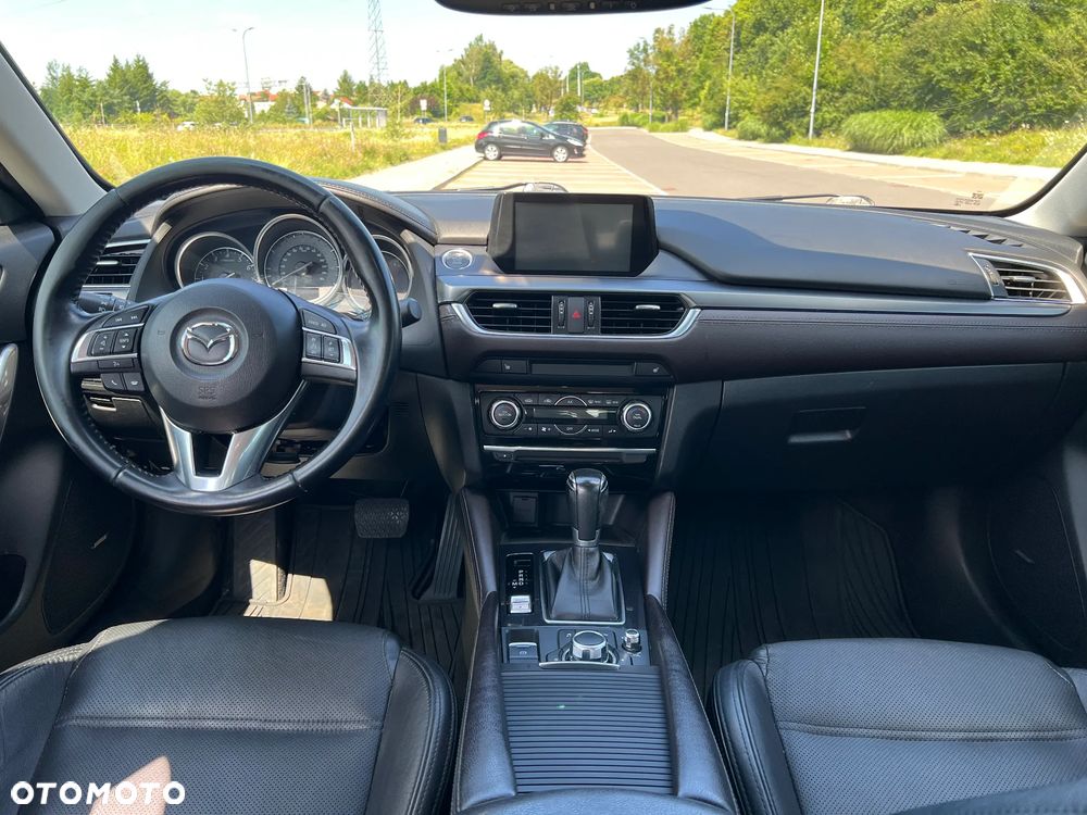 Mazda 6 - 12