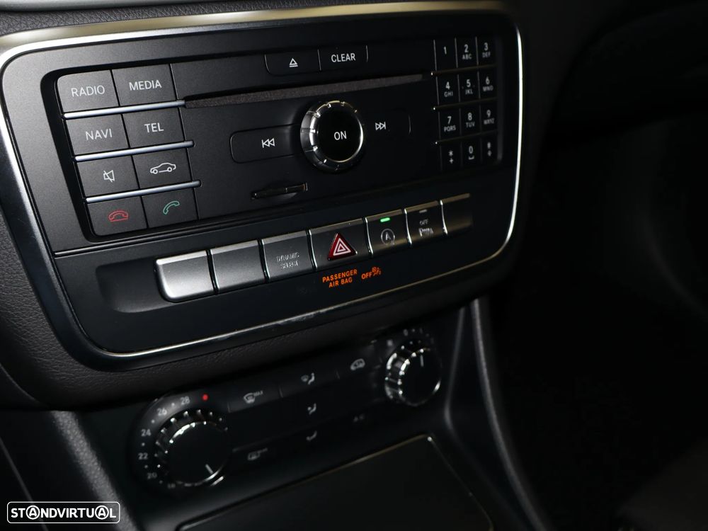Mercedes-Benz CLA 200 d Shooting Brake Urban Aut. - 22