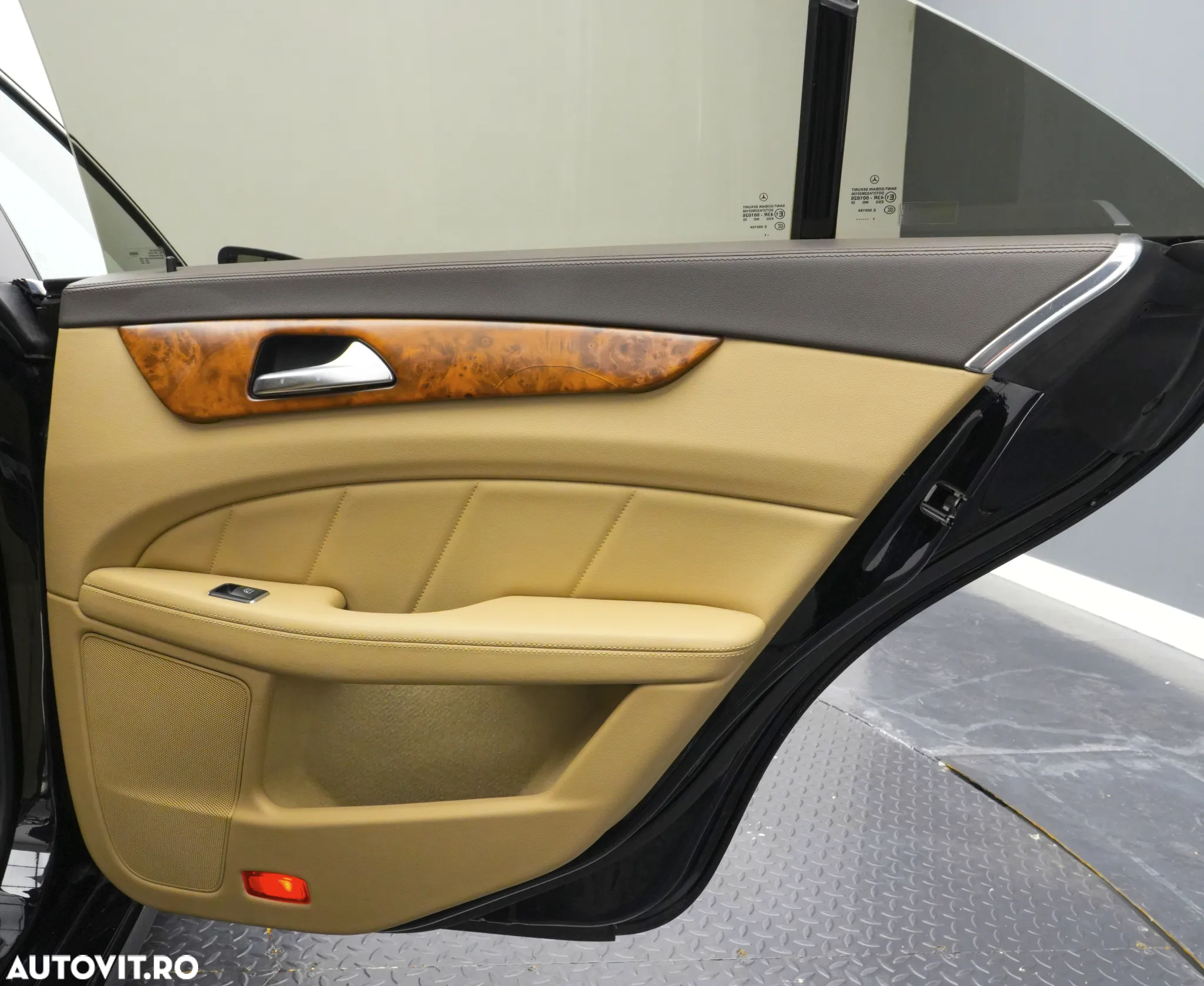 Mercedes-Benz CLS 350 CDI BlueEfficiency Aut - 24