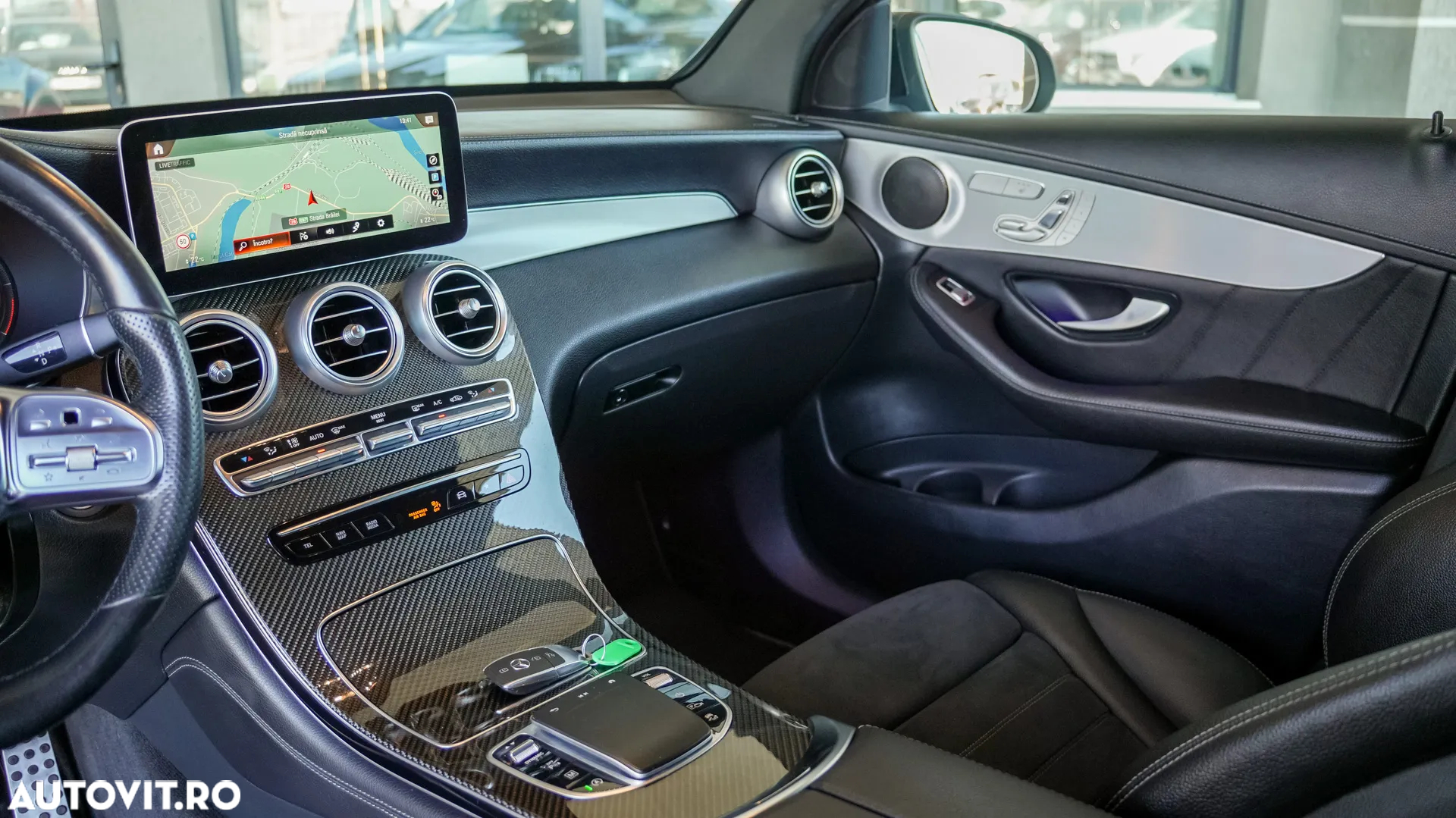 Mercedes-Benz GLC 300 d 4Matic 9G-TRONIC AMG Line - 11