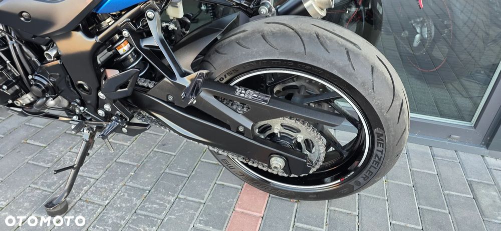 Suzuki GSX - 41