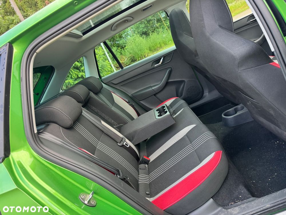Skoda RAPID 1.2 TSI Monte Carlo - 33