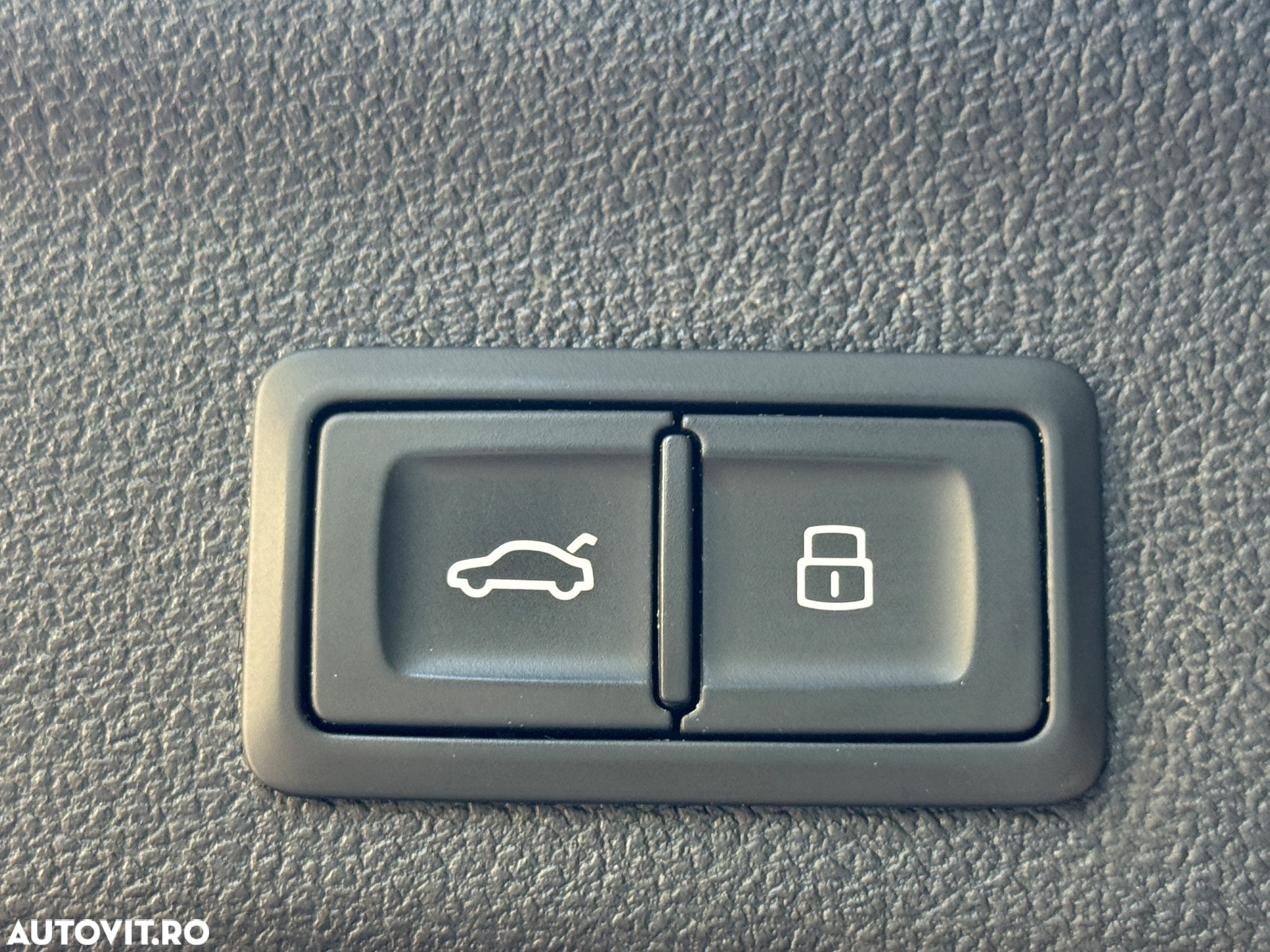Audi A6 Avant 40 TDI quattro S tronic design - 36