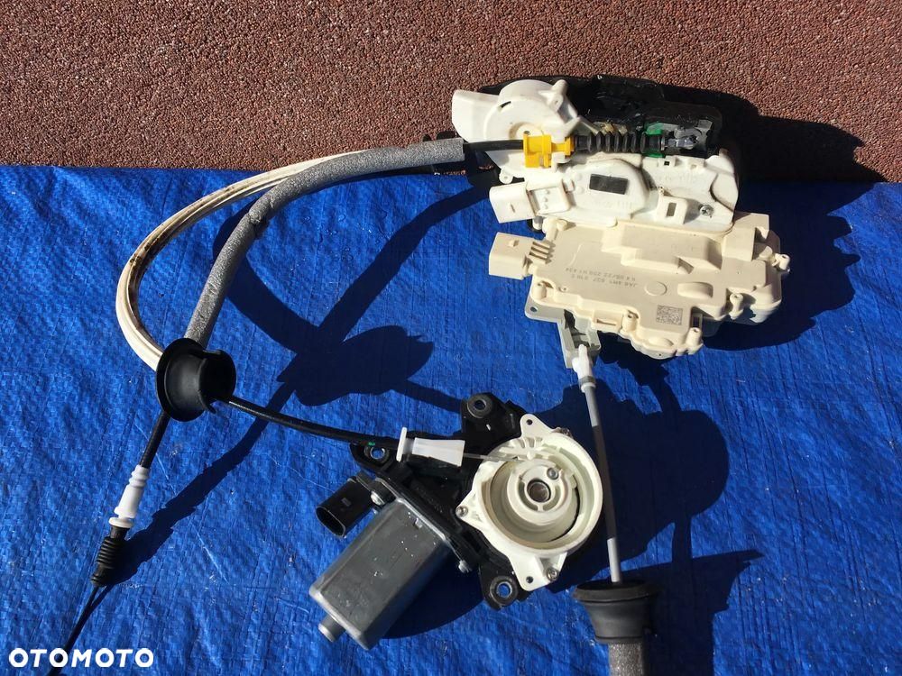 Audi Q7 4M Lift Zamek Z Dociagiem Drzwi Przód Przedni Prawy 4M1837016E - 4