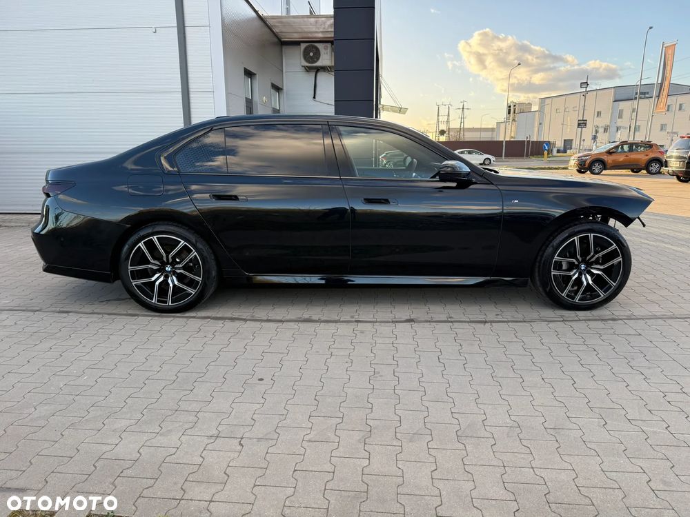 BMW Seria 7 740d xDrive mHEV sport - 3