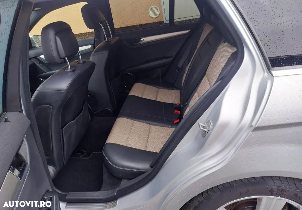 Mercedes-Benz C 180 CGI Automatik BlueEFFICIENCY Elegance - 9