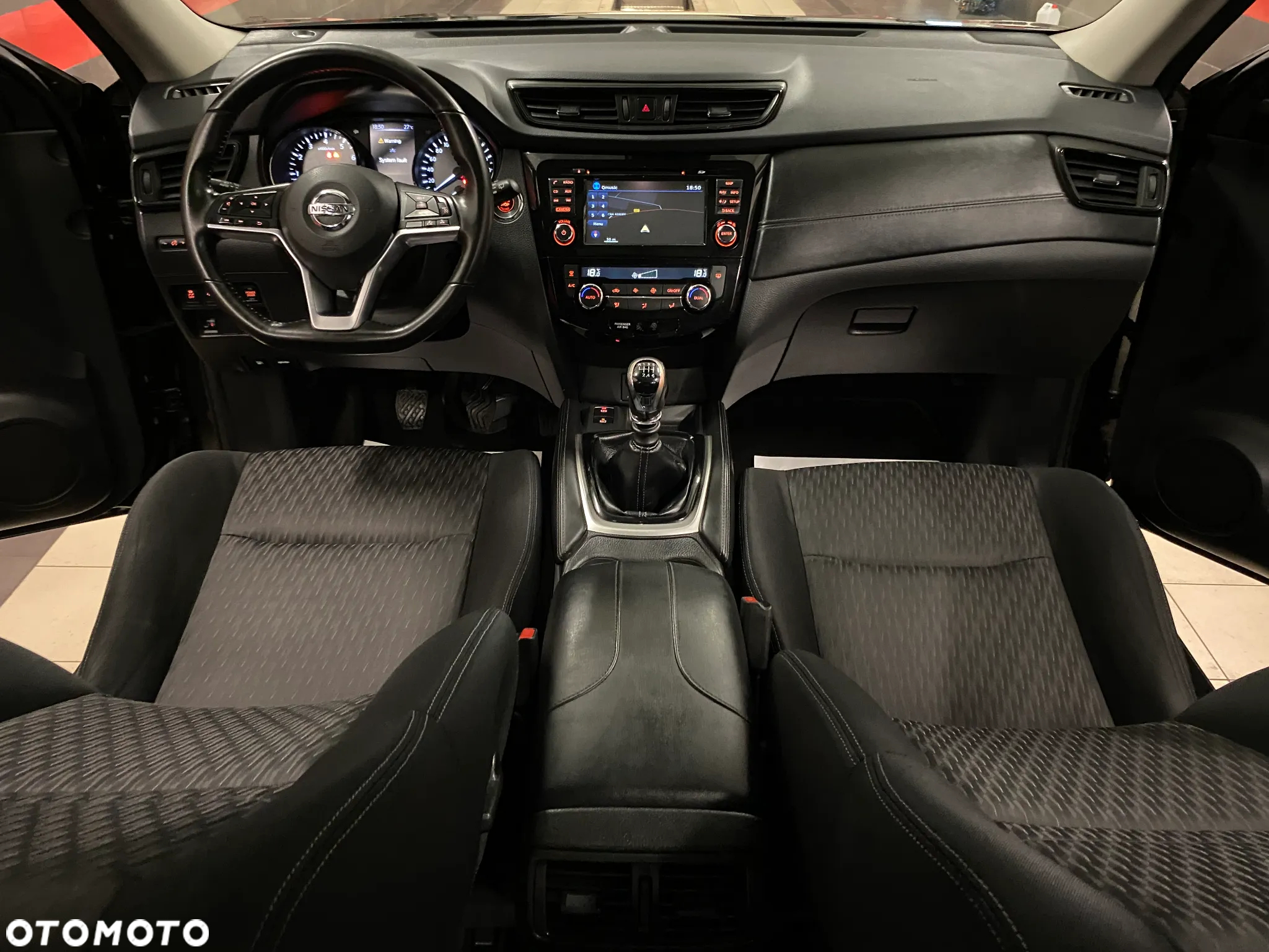 Nissan X-Trail 1.6 DIG-T Tekna 2WD 7os - 10