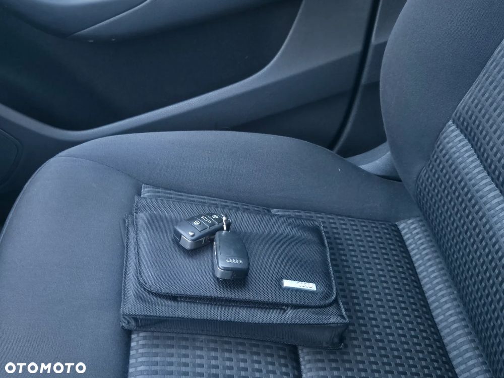 Audi Q3 2.0 TDI Quattro S tronic - 36