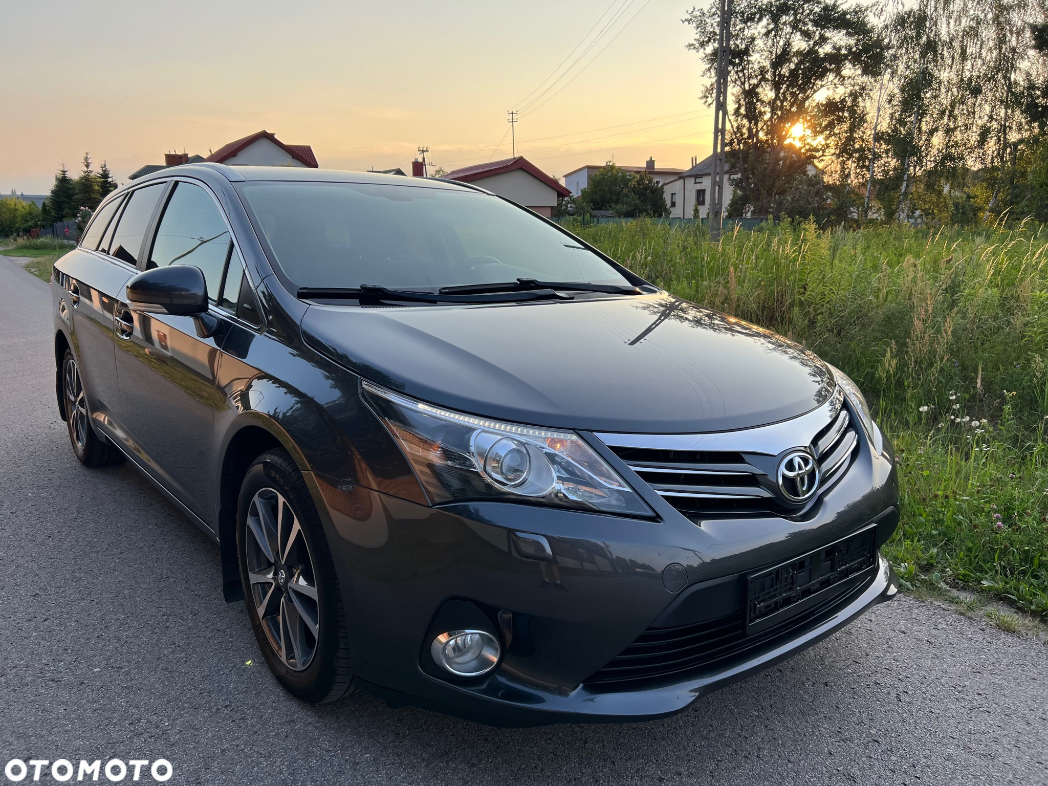Toyota Avensis 1.8 Premium - 5