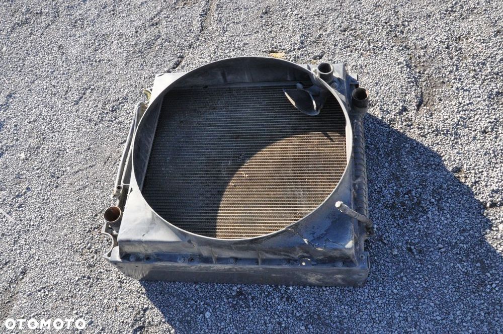 CHŁODNICA WODY  OLEJU POWIETRZA FENDT 724 - 3