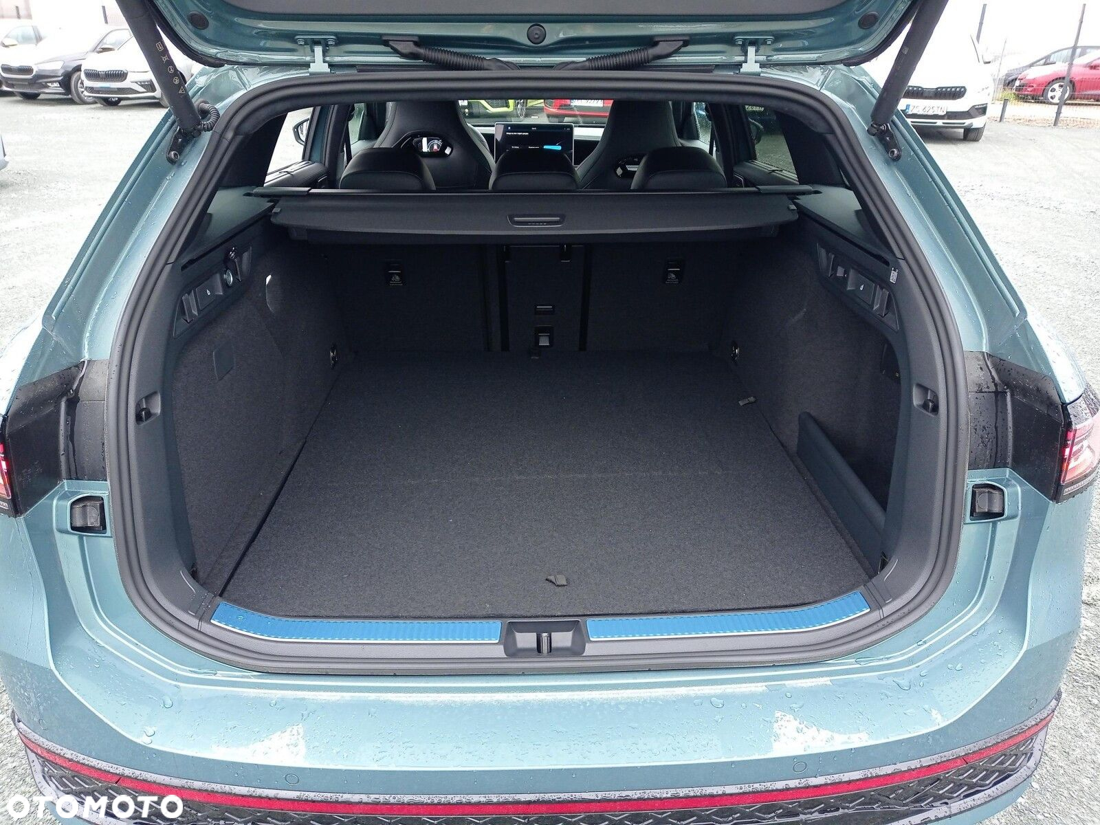 Volkswagen Passat - 17
