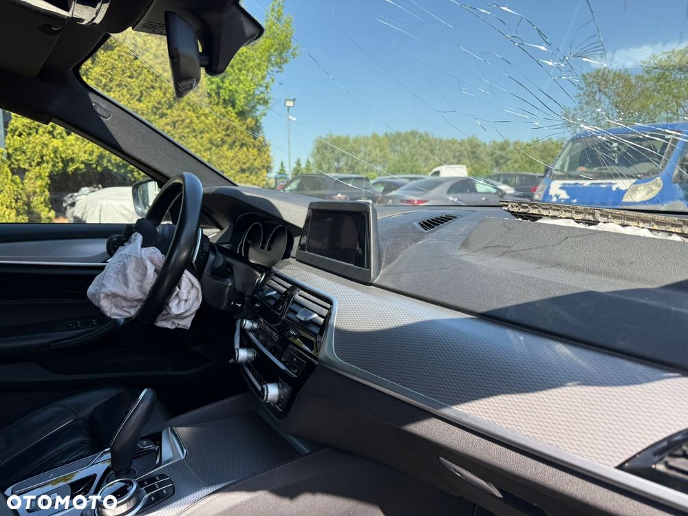 BMW Seria 5 530i xDrive M Sport sport - 16