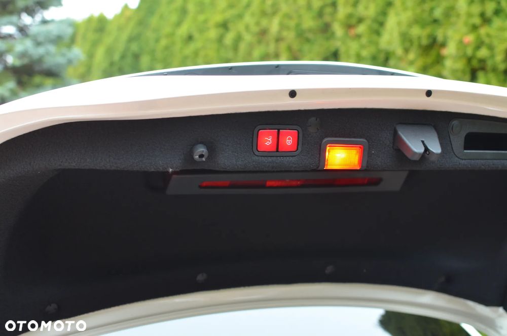 Mercedes-Benz Klasa C AMG 43 4Matic 9G-TRONIC - 21