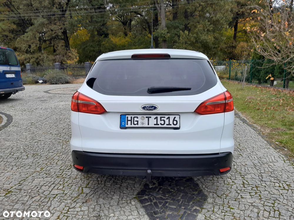 Ford Focus 2015 photo 5