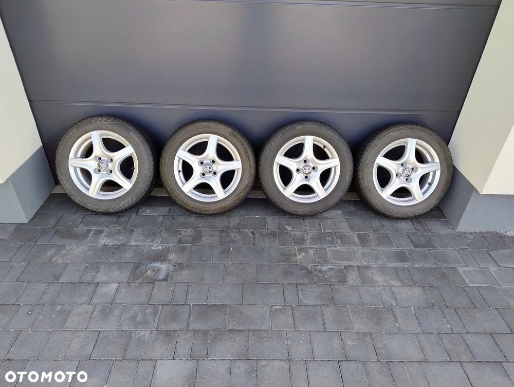 Toyota Yaris 1.5 Premium - 13